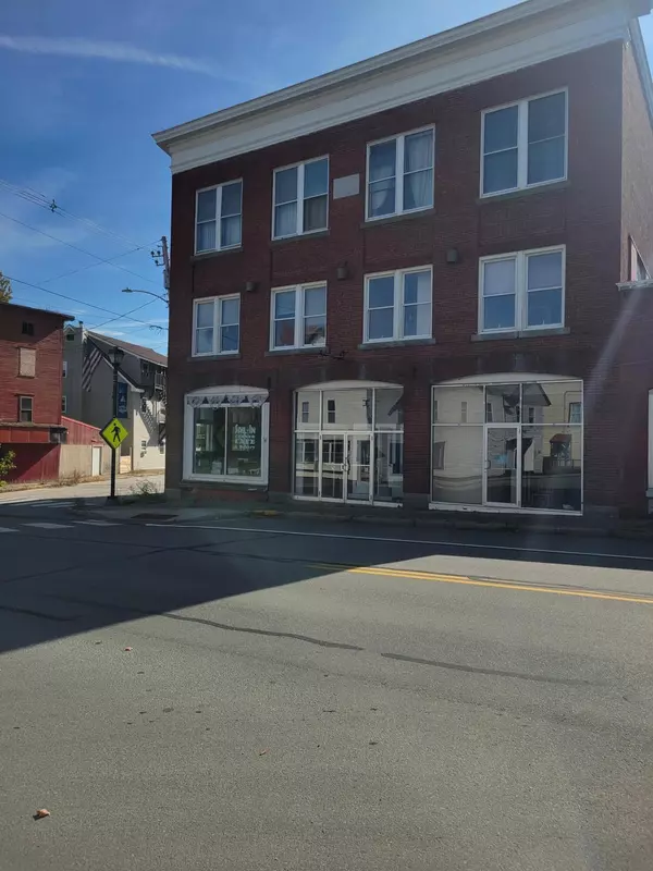 161 Main ST, Newport, ME 04953