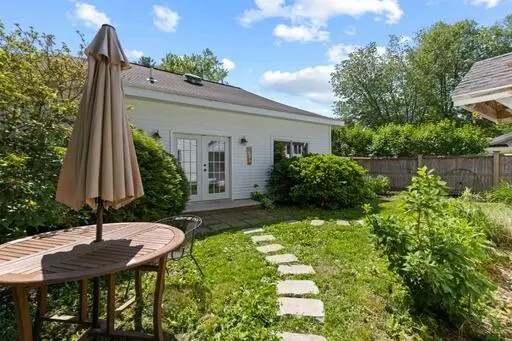 91 South ST, Yarmouth, ME 04096
