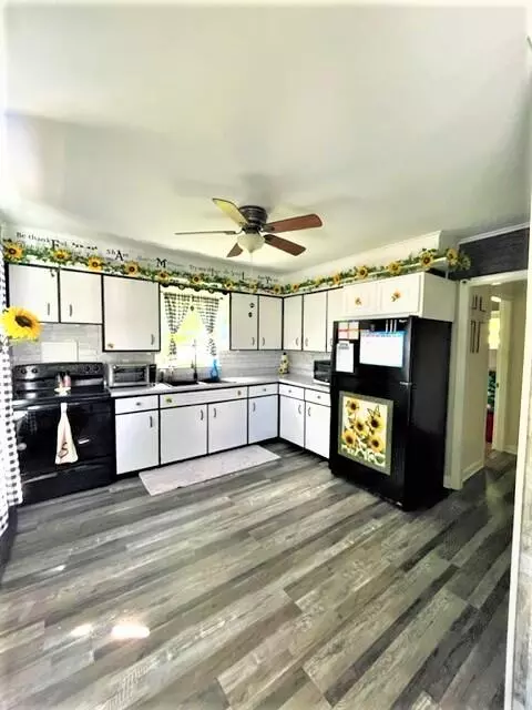 Waterville, ME 04901,50 Violette AVE