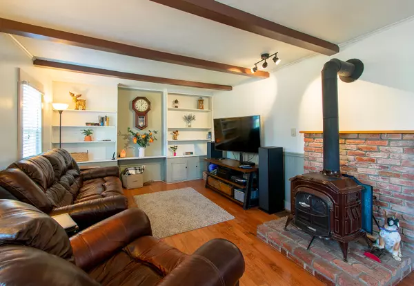 Saint George, ME 04860,821 River RD