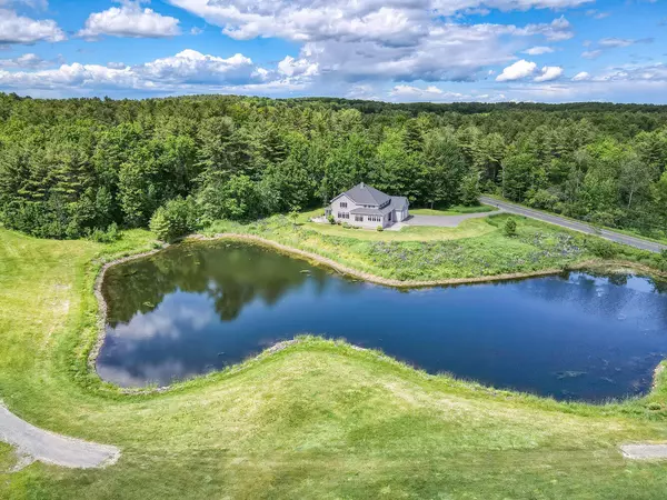 708 Webber Pond RD, Vassalboro, ME 04989