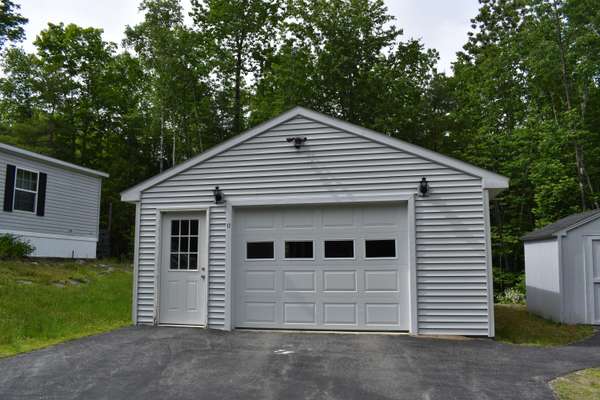 Litchfield, ME 04350,17 Sawmill DR