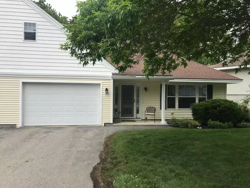 70 MacIntosh LN #70, Old Orchard Beach, ME 04064