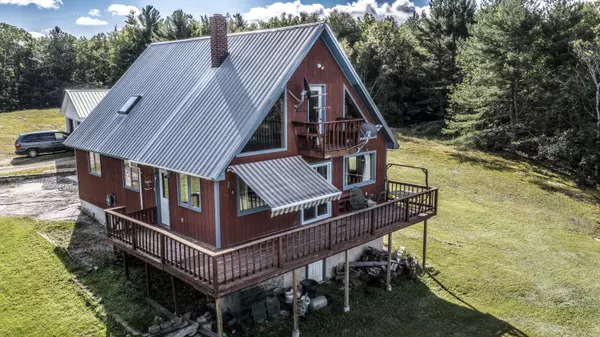 33 Heath LN, Greenwood, ME 04255