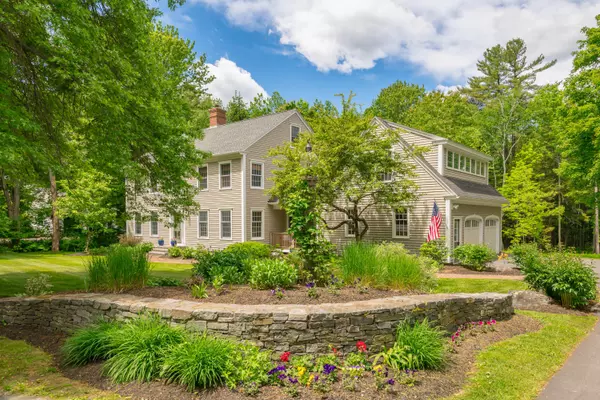 79 Glen RD, Yarmouth, ME 04096