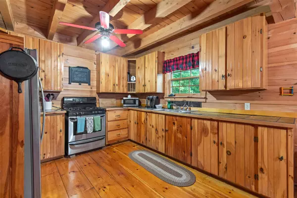 Raymond, ME 04071,14 Carlton E Edwards DR