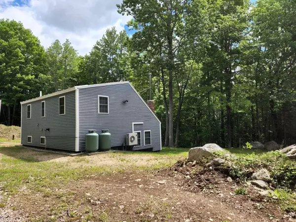 Paris, ME 04281,407 Hebron RD