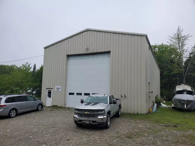 58 Industrial Park RD, Boothbay, ME 04537