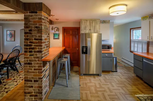 Kingfield, ME 04947,48 School ST