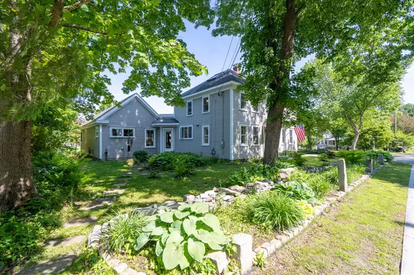 Yarmouth, ME 04096,40 E Elm ST