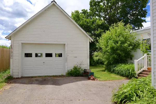 Waterville, ME 04901,16 Ash ST