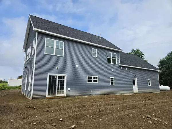 Sidney, ME 04330,19 Joey's WAY