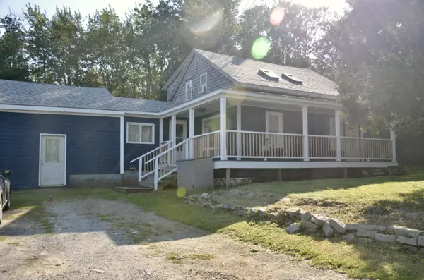 Saint George, ME 04859,740 Spruce Head RD