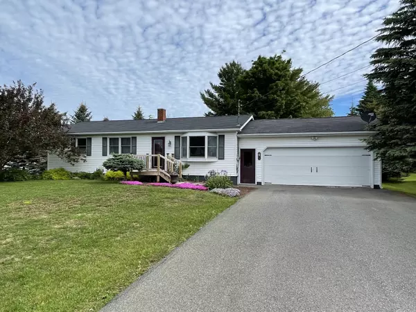 7 Bridgeport CT, Presque Isle, ME 04769