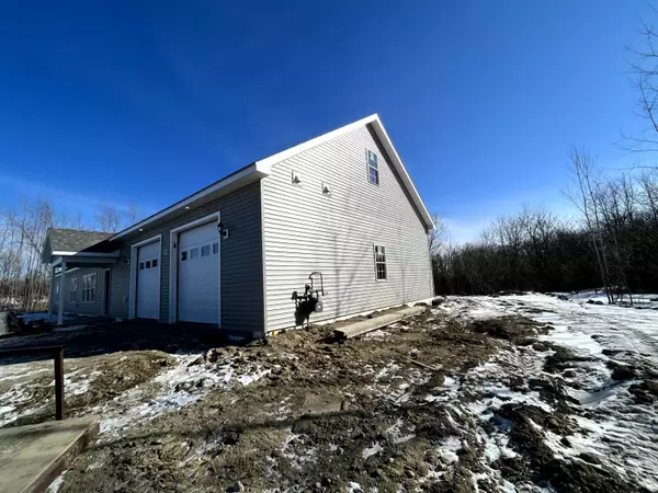 11 Joey's WAY, Sidney, ME 04330