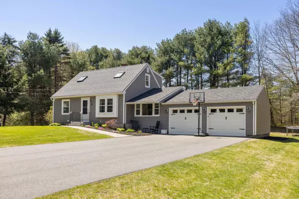 Kennebunk, ME 04043,32 Woodside DR