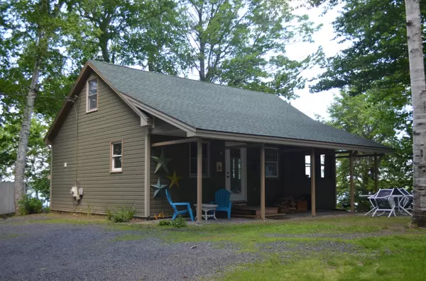 Vassalboro, ME 04989,179 Tilton LN