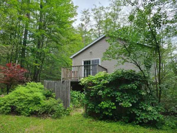 Fryeburg, ME 04037,14 Maple ST