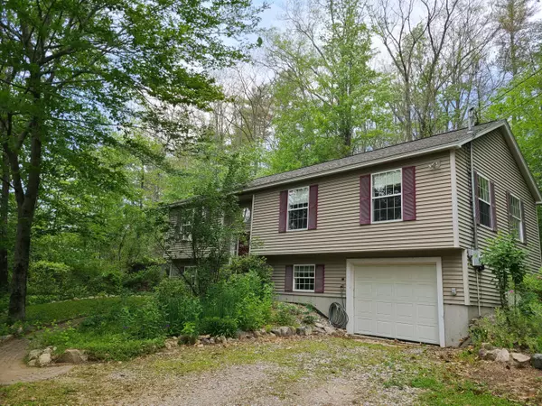 Fryeburg, ME 04037,14 Maple ST