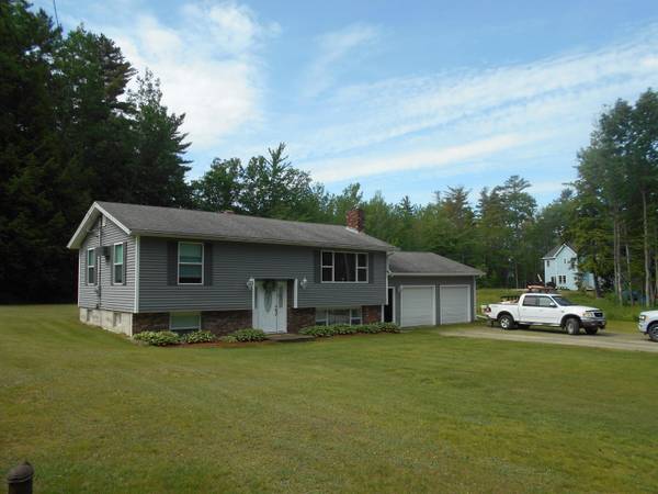 5 Grove ST, Milford, ME 04461