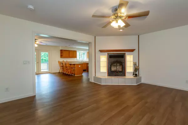 Brunswick, ME 04011,16 Harding RD