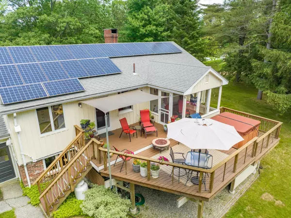 9 Tidal Brook RD, Freeport, ME 04032