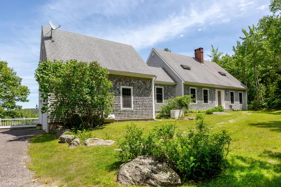 33 Herbert DR, Phippsburg, ME 04562