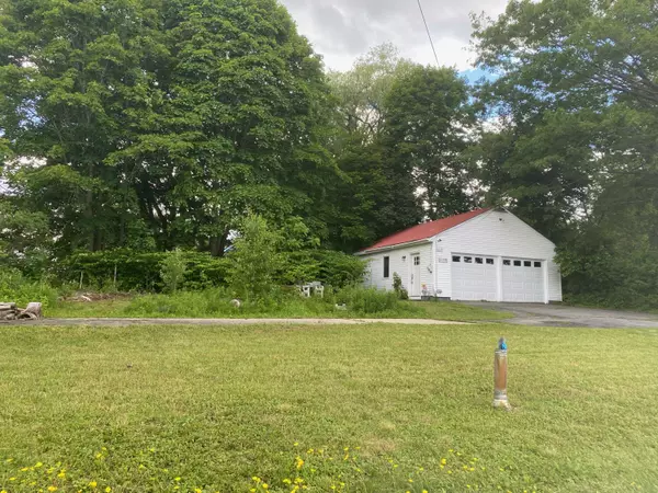 22 Spring ST, Lisbon, ME 04250