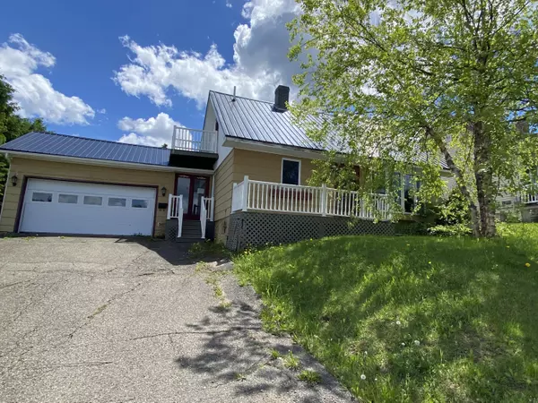 184 Mountain View AVE, Madawaska, ME 04756