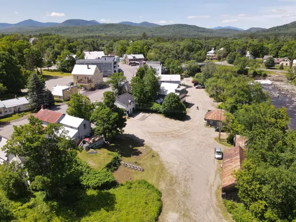 Kingfield, ME 04947,237 Main ST