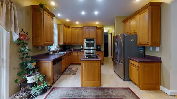 Minot, ME 04258,19 Simeon RD