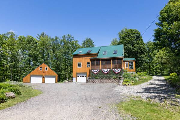 16 Twin LN, Limington, ME 04049