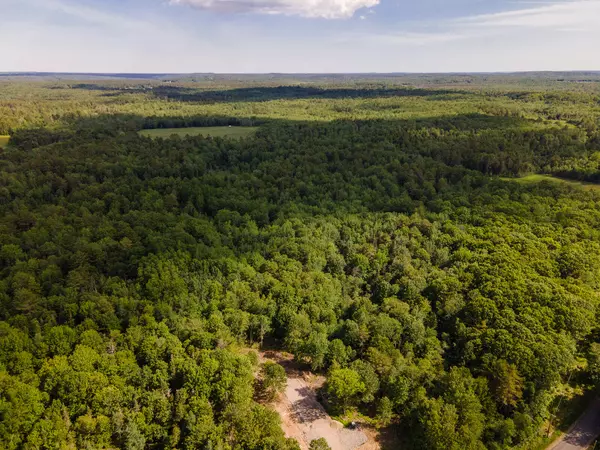 Waldoboro, ME 04572,1281 Feylers Corner RD