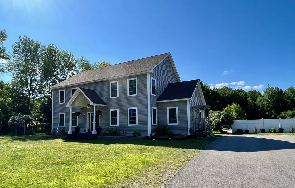 474 Hudson RD, Corinth, ME 04427