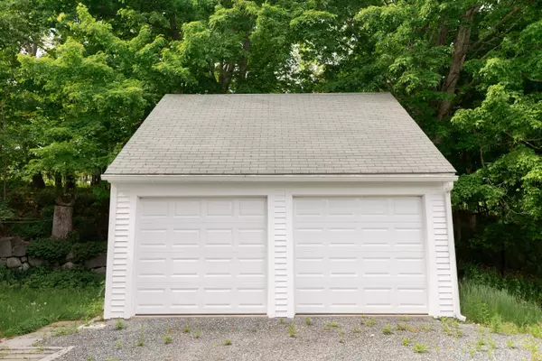 Sedgwick, ME 04676,25 Main ST