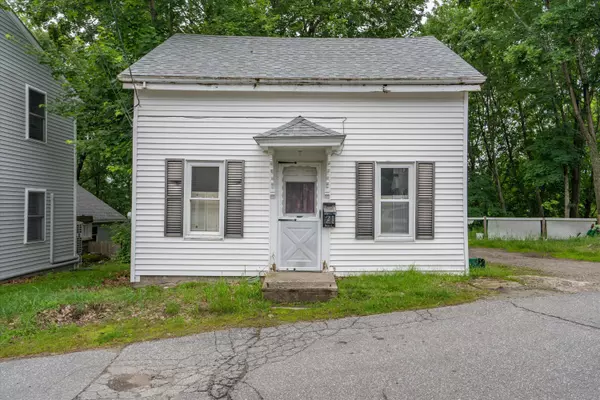 21 Huse ST, Bath, ME 04530