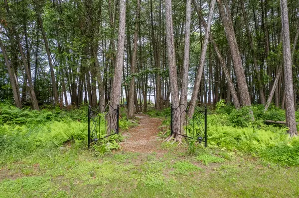 Newport, ME 04953,18 Jamie RD