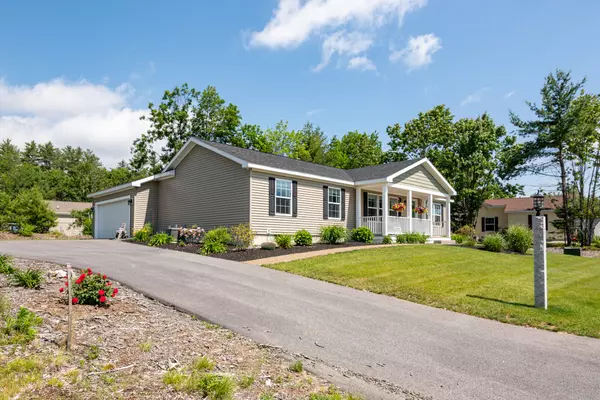 North Berwick, ME 03906,71 Country WAY