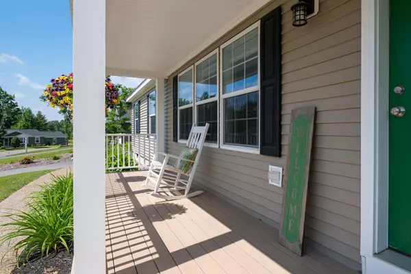 North Berwick, ME 03906,71 Country WAY