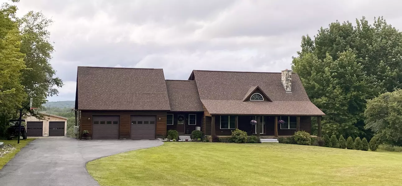 885 Banton RD, Palermo, ME 04354