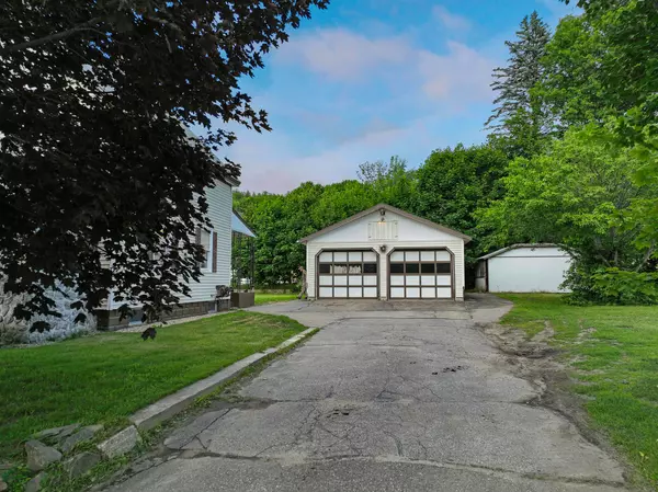 Mexico, ME 04257,84 Kimball AVE