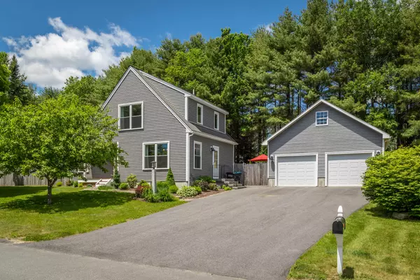 40 John Howland DR, Yarmouth, ME 04096