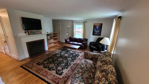 Orono, ME 04473,389 College AVE