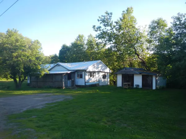 Mattawamkeag, ME 04459,216 Hathaway RD