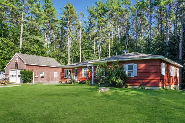 Lisbon, ME 04252,17 Summer ST