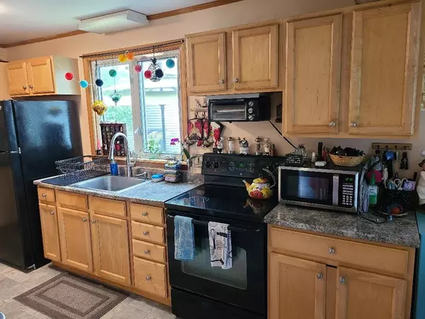 Presque Isle, ME 04769,37 Elizabeth ST