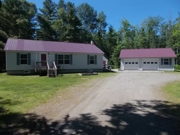 641 Warren Hill RD, Palmyra, ME 04965