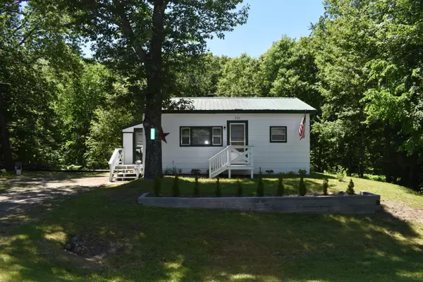 Mattawamkeag, ME 04459,242 Medway RD