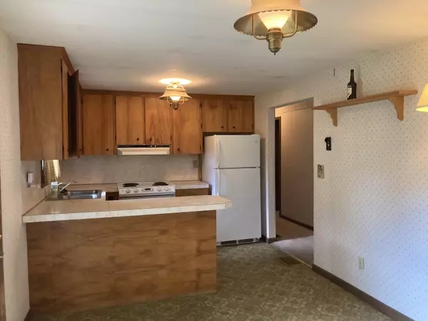 Lisbon, ME 04250,18 Bartholomew ST