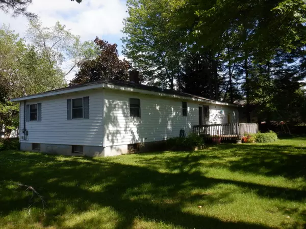 Lisbon, ME 04250,18 Bartholomew ST